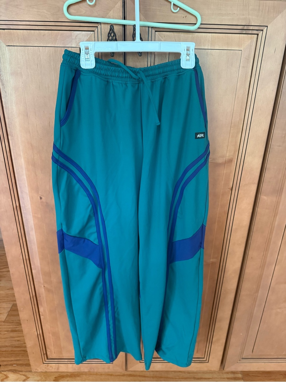 Tiger Friday CXL green with blue Selene Joggers- Rugby color